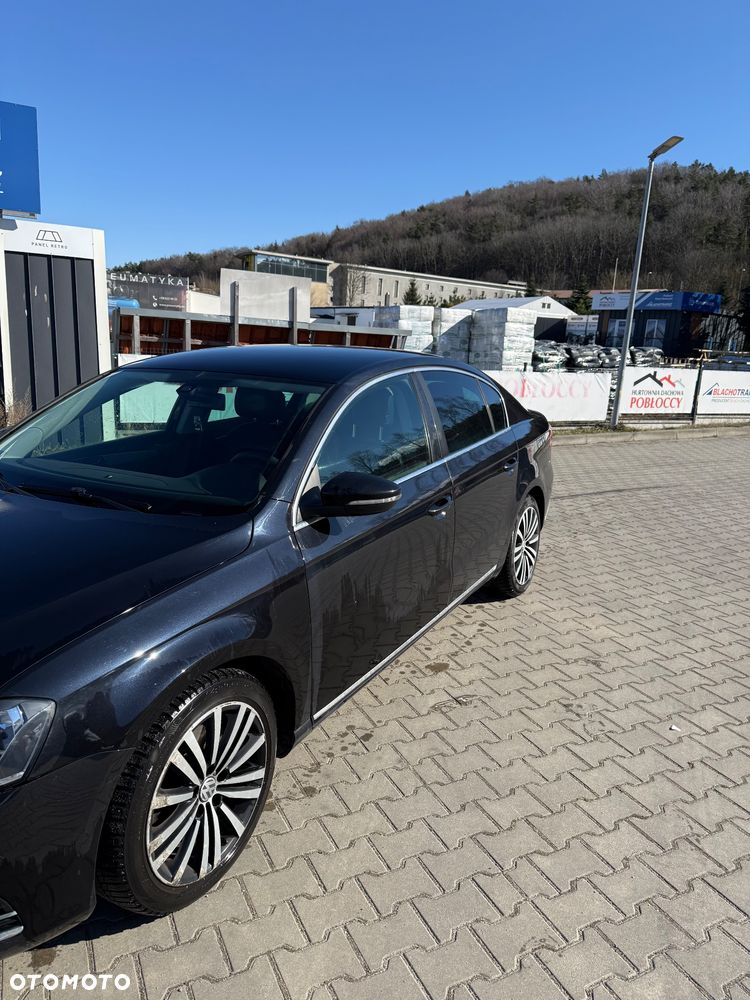 Volkswagen Passat 2.0 TDI Highline DSG - 2