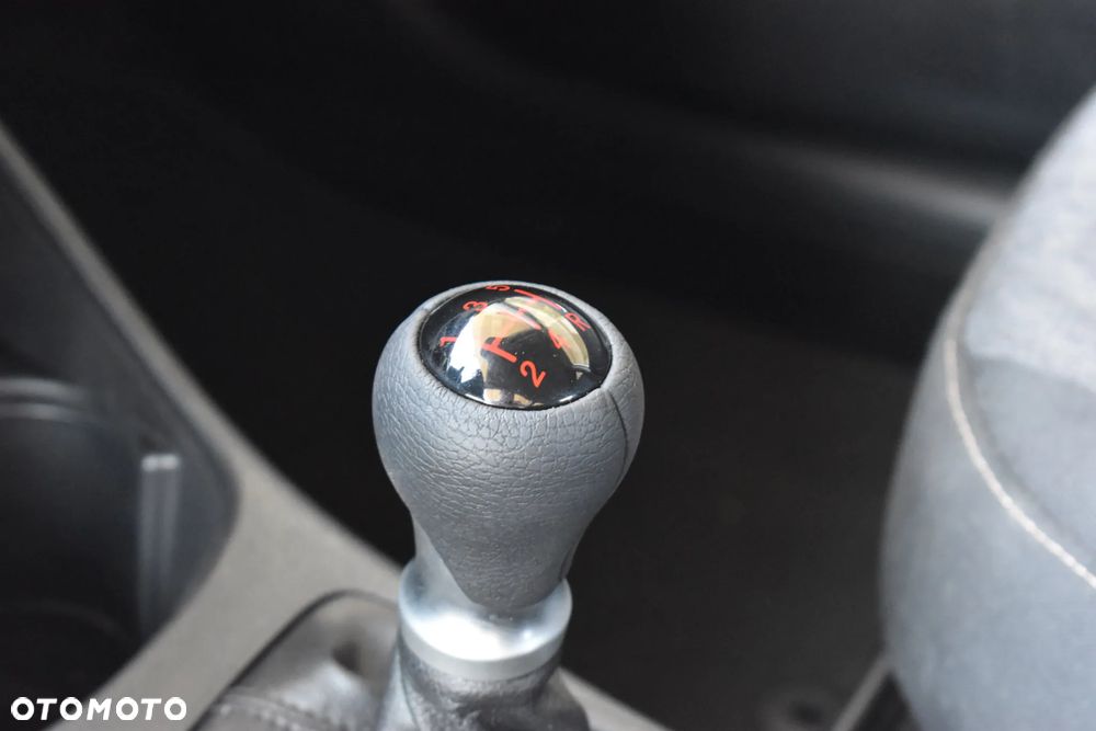 Kia Picanto 1.0 M - 27