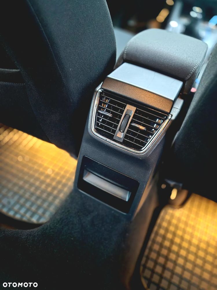 Skoda Octavia 1.6 TDI SCR Ambition - 11