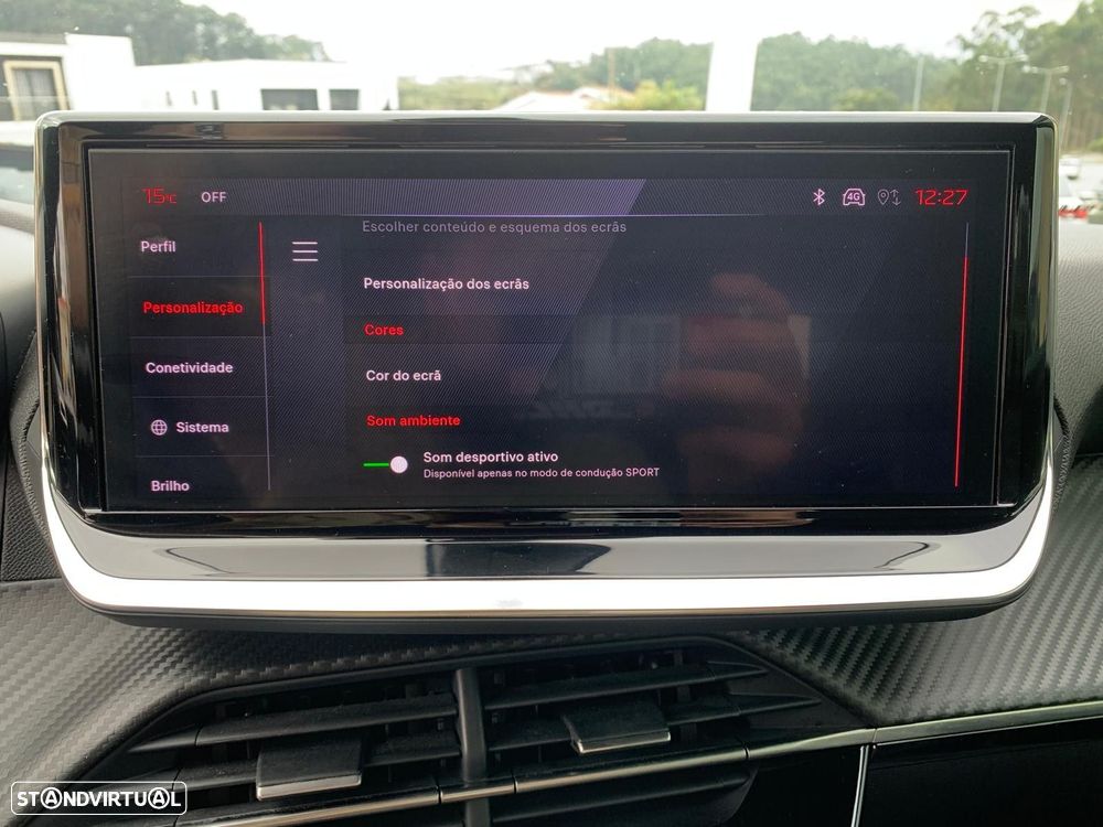 Peugeot 2008 1.5 BlueHDi Allure EAT8 - 27