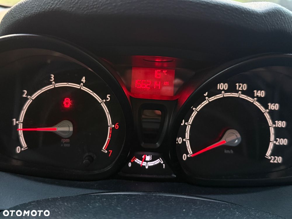Ford Fiesta - 9