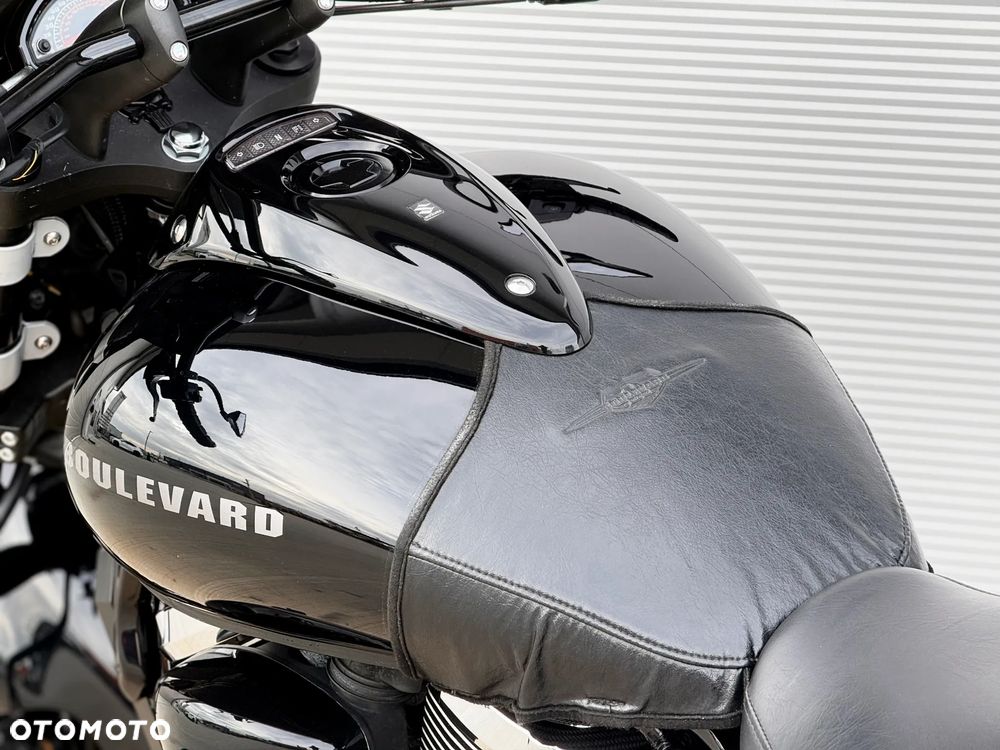 Suzuki Boulevard - 38
