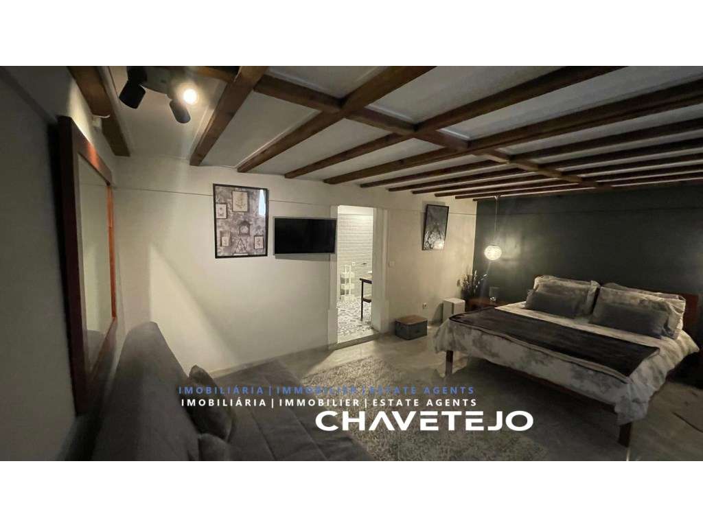 Casa senhorial T6/7 com terreno, poço pátio com piscina e vários an... - Grande imagem: 4/58