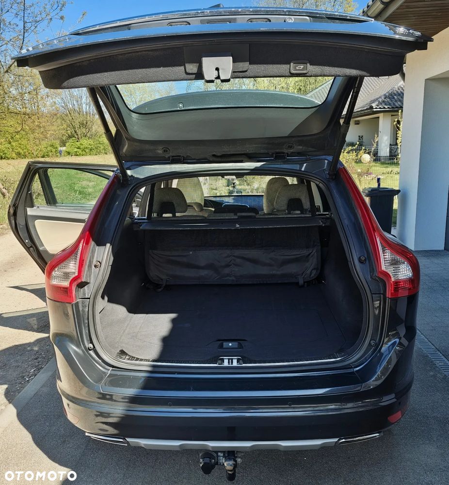Volvo XC 60 D4 AWD Summum - 6