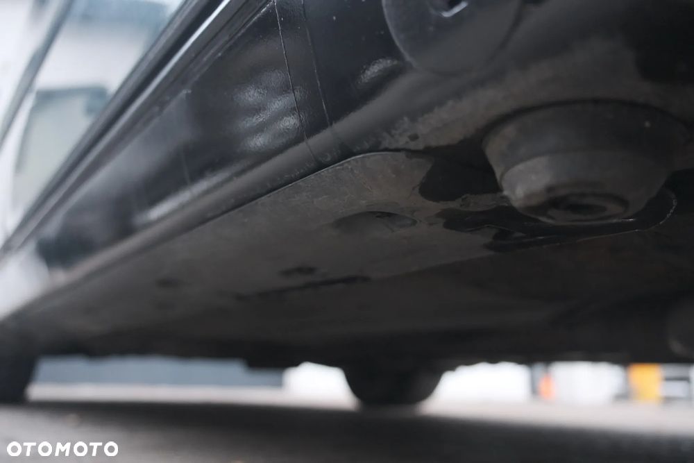 Mercedes-Benz Klasa E 420 T Elegance - 36