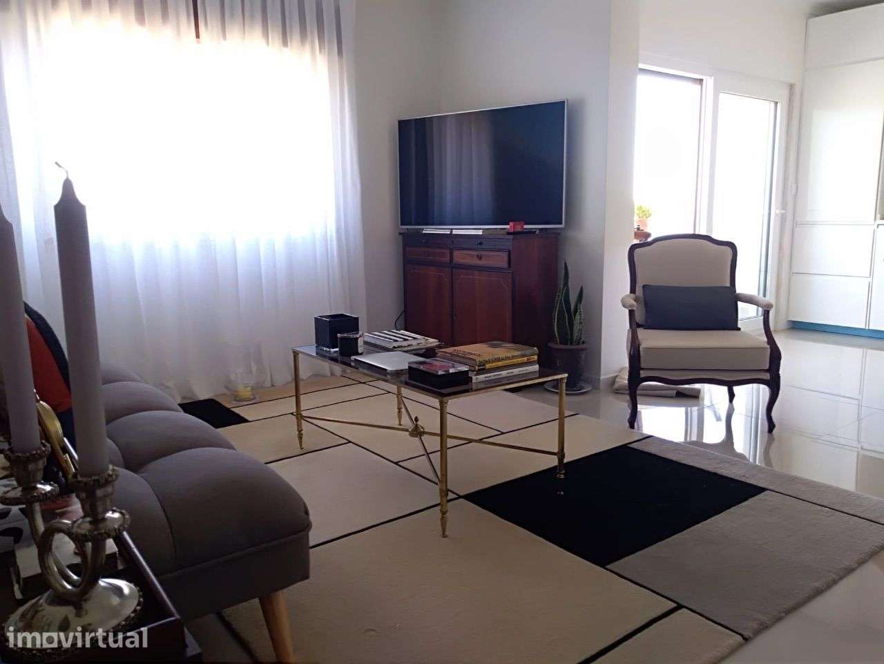 Apartamento com vista para o rio. - Grande imagem: 2/9