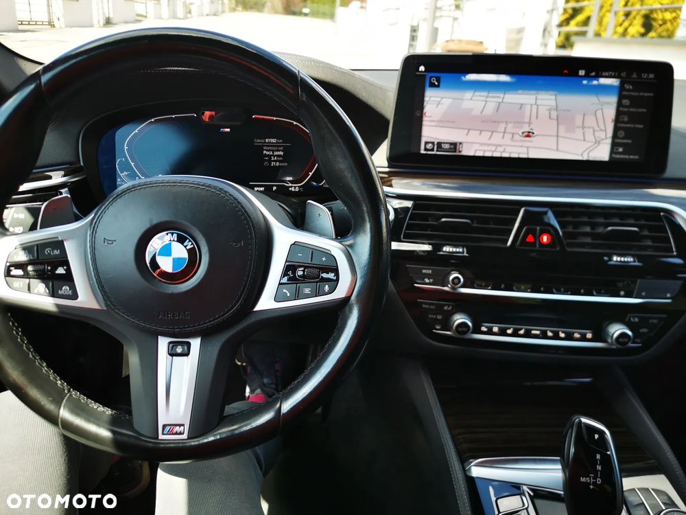 BMW Seria 5 540d xDrive mHEV M Sport sport - 13