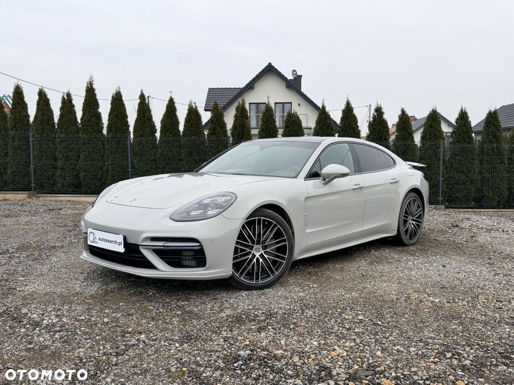 Porsche Panamera Turbo S E-Hybrid - 1