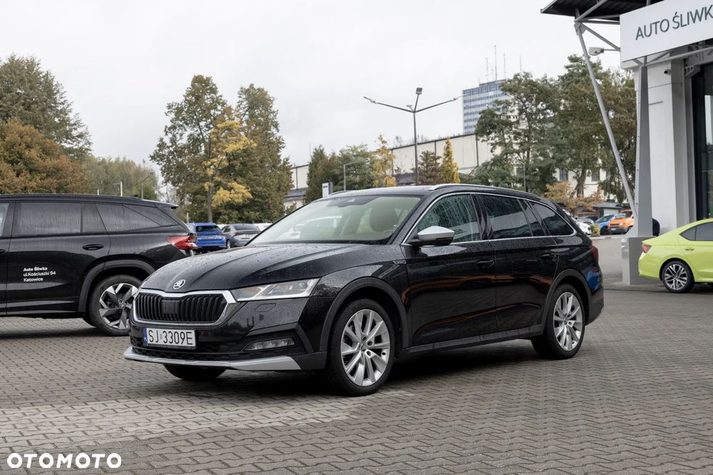 Skoda Octavia 2.0 TDI 4x4 Scout DSG - 3