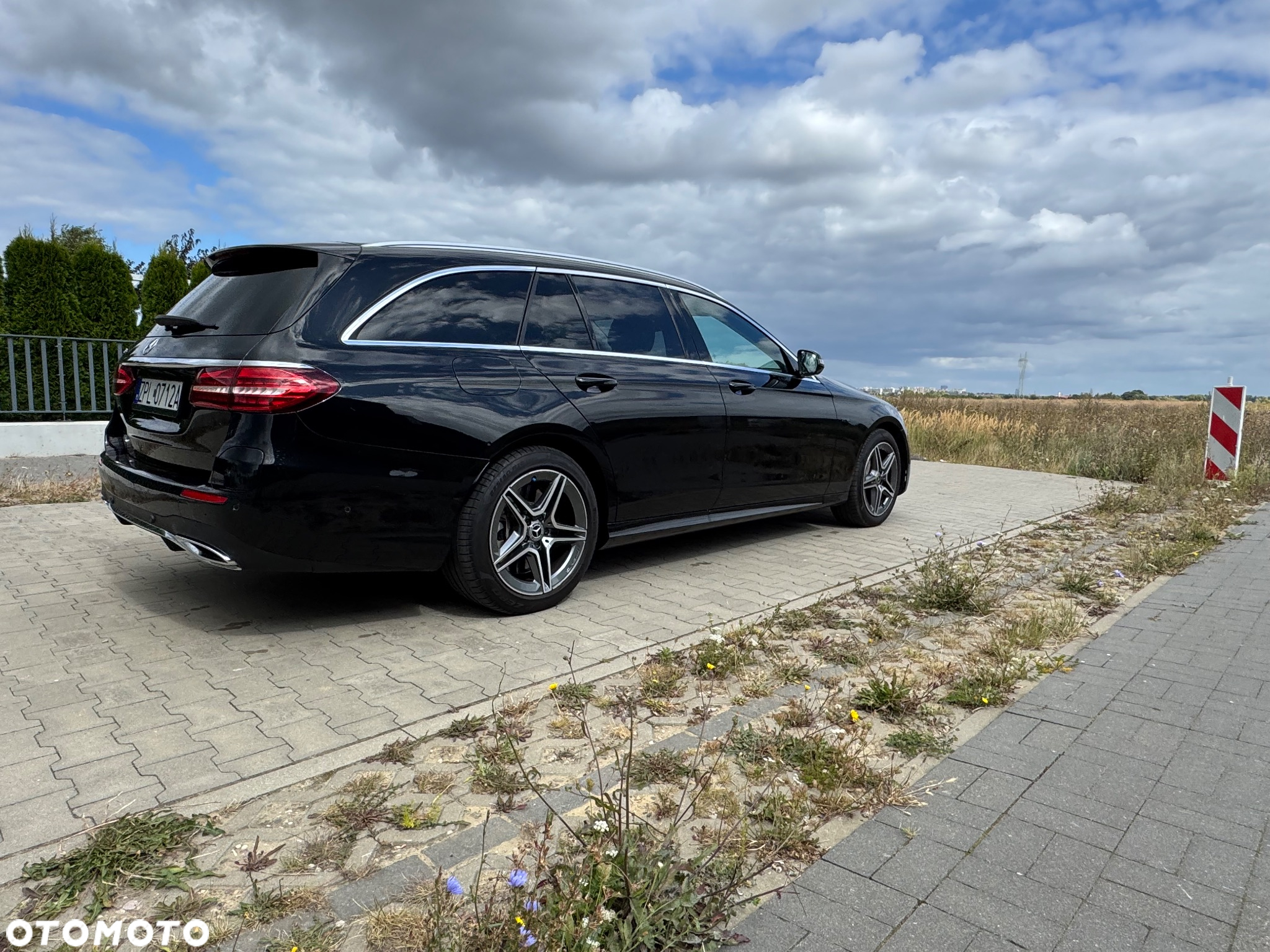 Mercedes-Benz Klasa E 300 de 9G-TRONIC AMG Line - 19