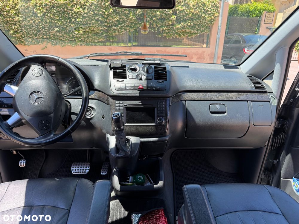Mercedes-Benz Viano - 8