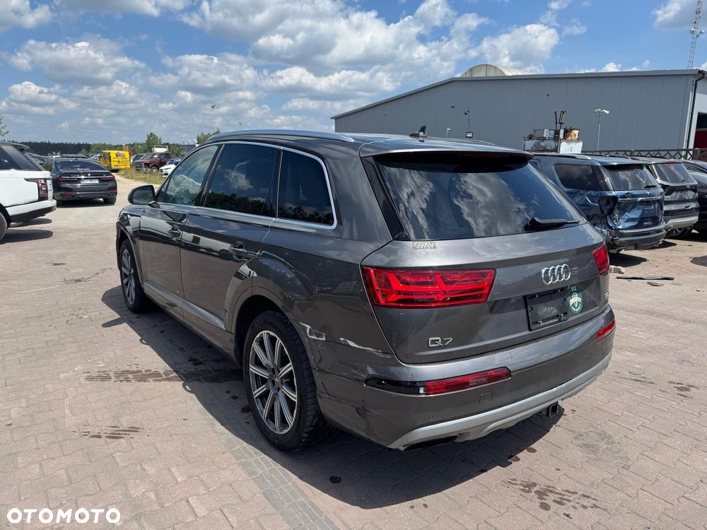 Audi Q7 3.0 TFSI Quattro Tiptronic - 3