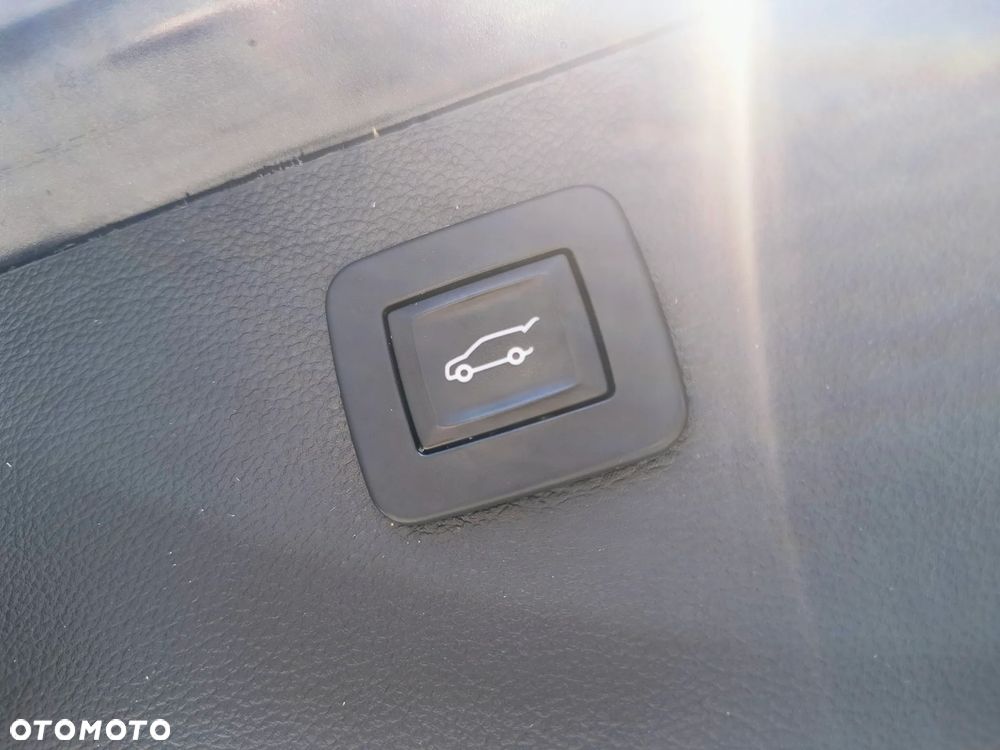 Opel Astra 1.6 T GPF Dynamic S&S - 27