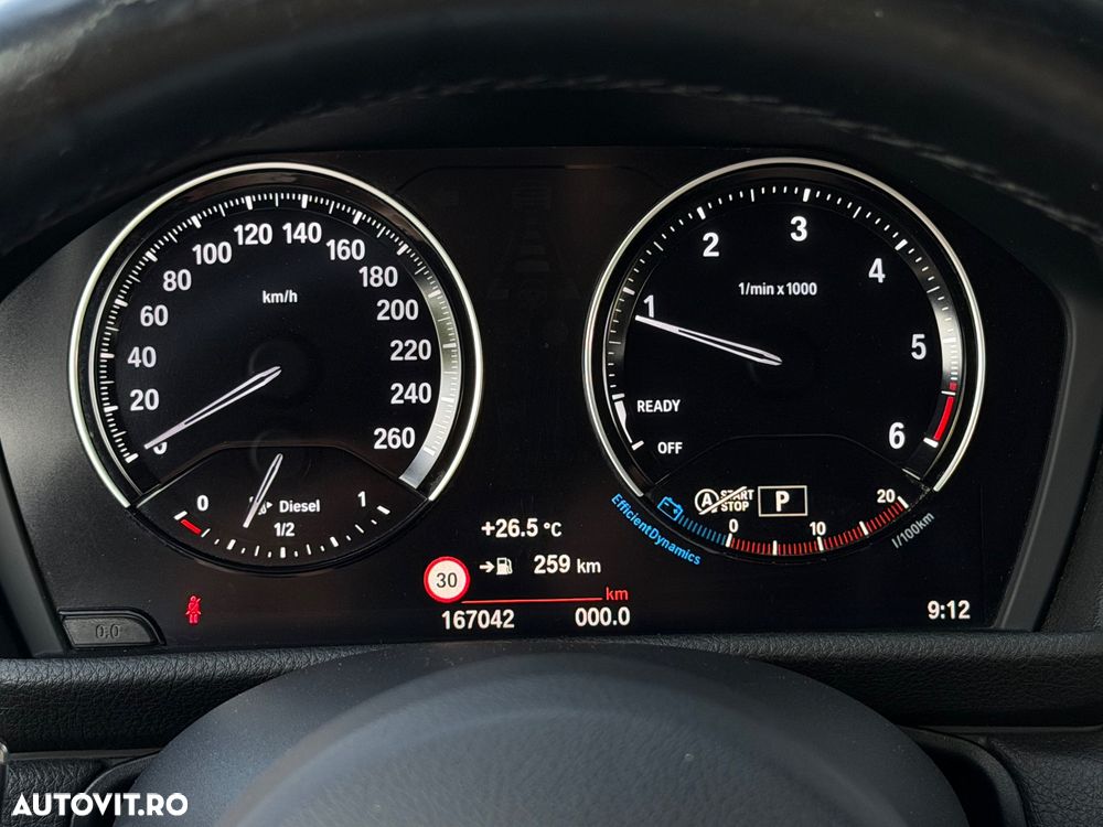 BMW Seria 2 220d Aut. Luxury Line - 26