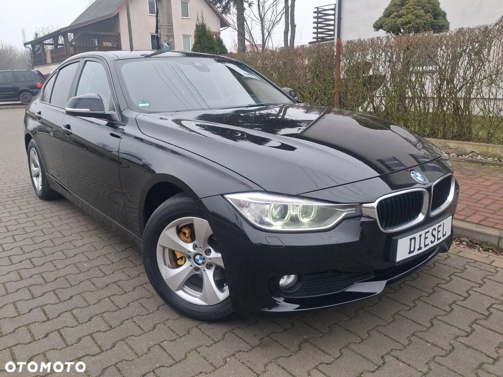 BMW Seria 3 318d Sport Line - 35