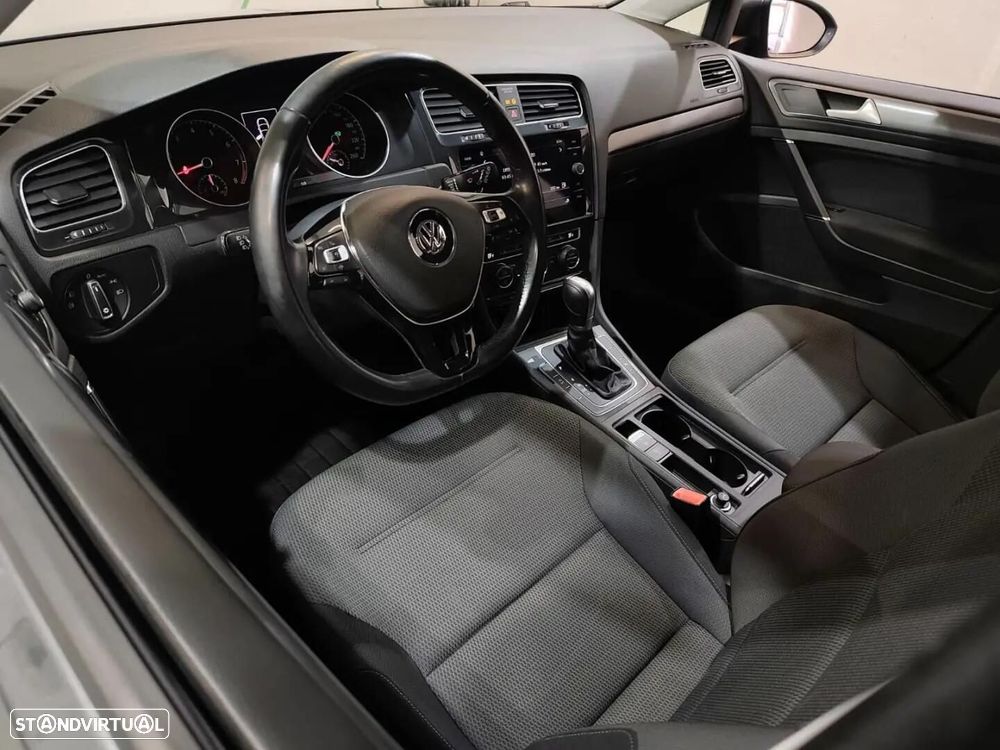 VW Golf - 11