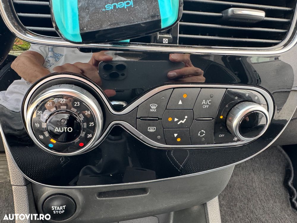 Renault Clio - 7