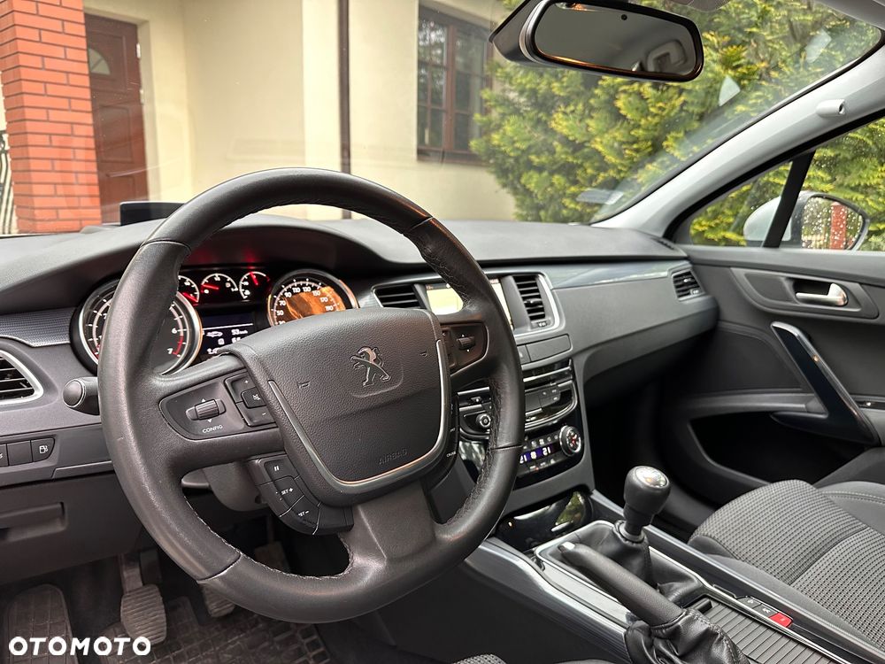 Peugeot 508 1.6 e-THP Active S&S - 26