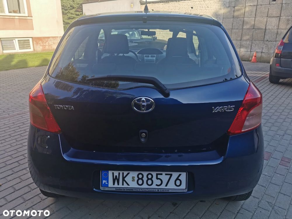 Toyota Yaris - 4