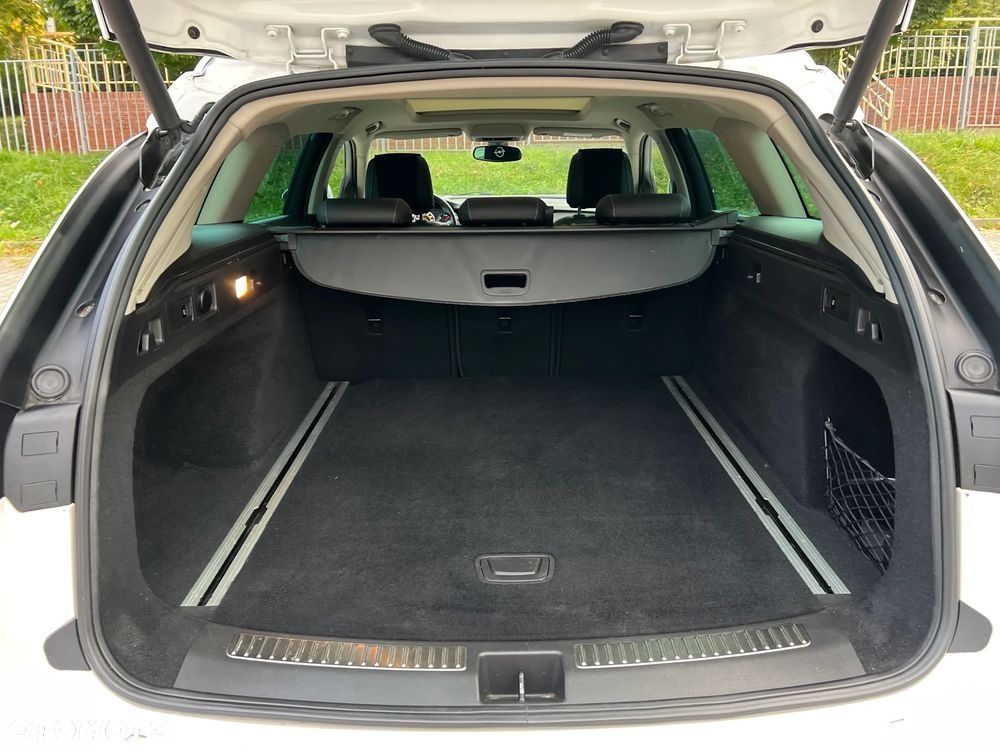 Opel Insignia - 14