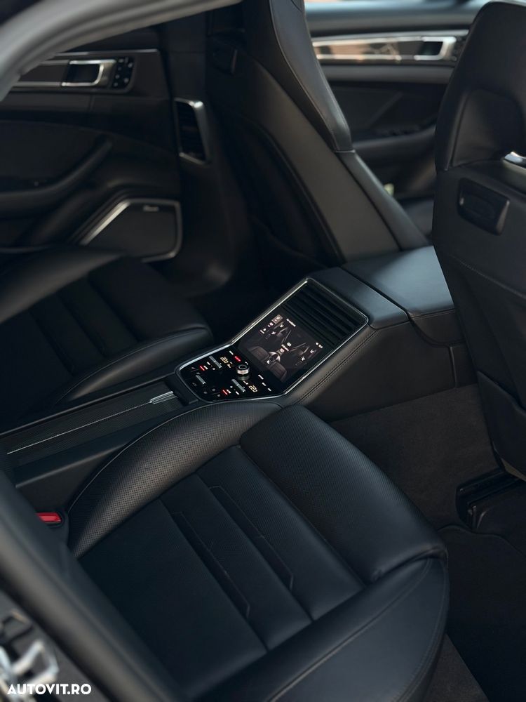 Porsche Panamera Turbo - 7