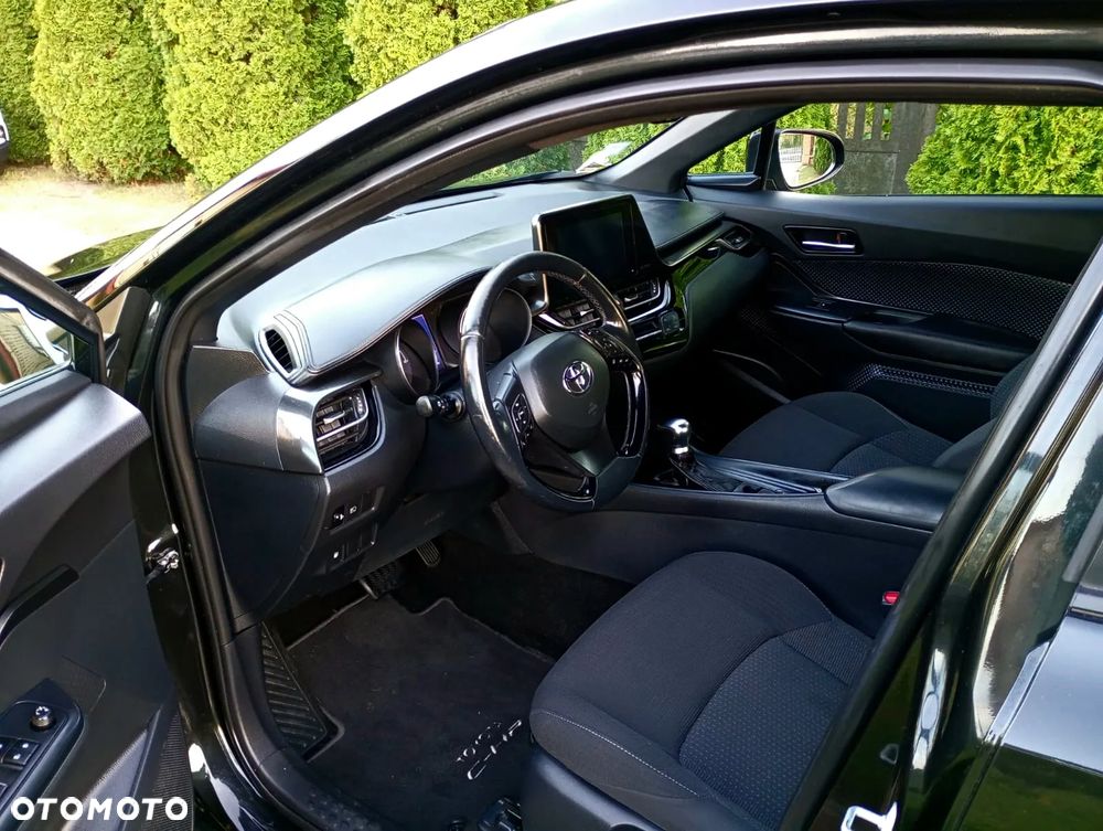 Toyota C-HR - 10
