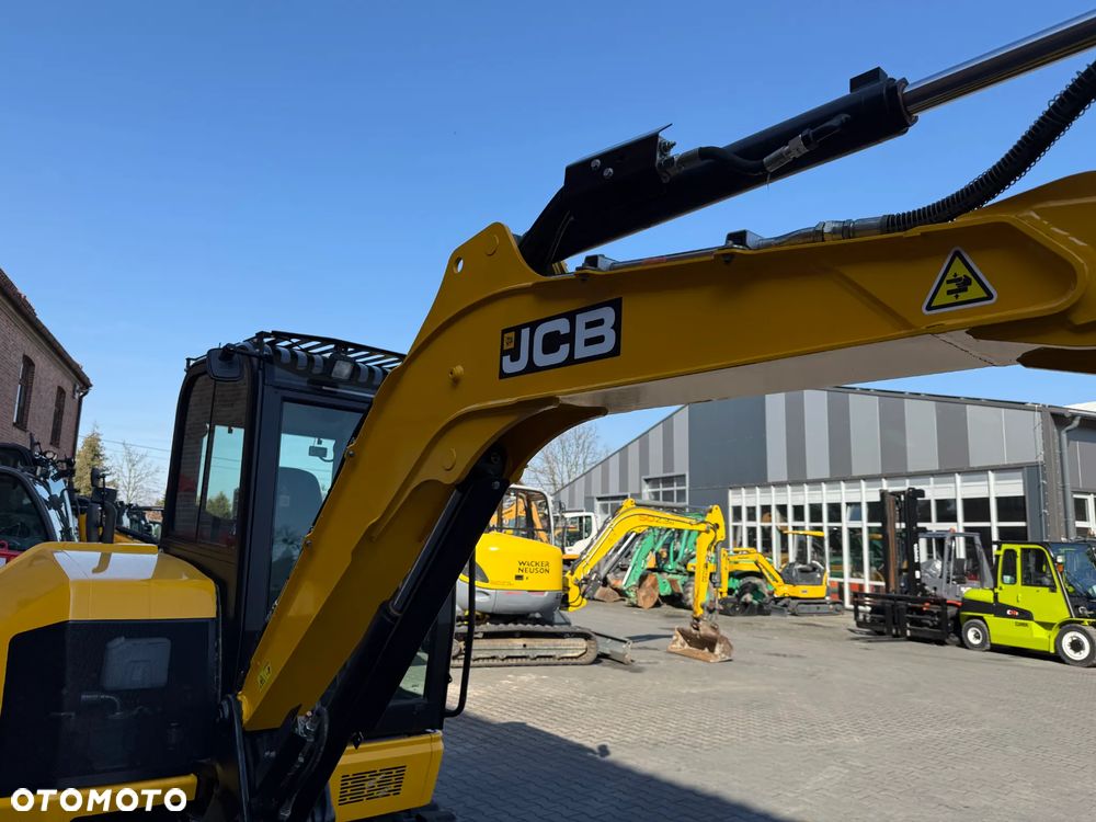 JCB 48Z-1 - 11