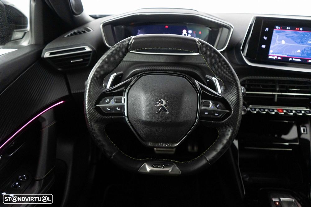 Peugeot 2008 1.2 PureTech GT EAT8 - 28