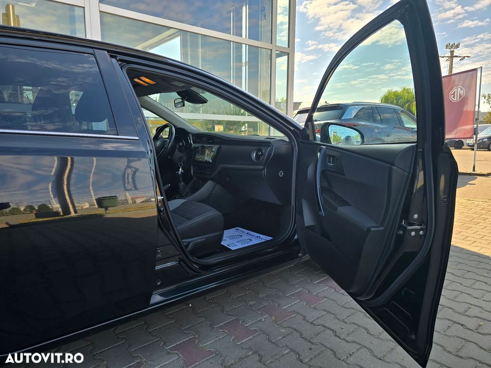 Toyota Auris 1.2 Turbo Edition-S - 10
