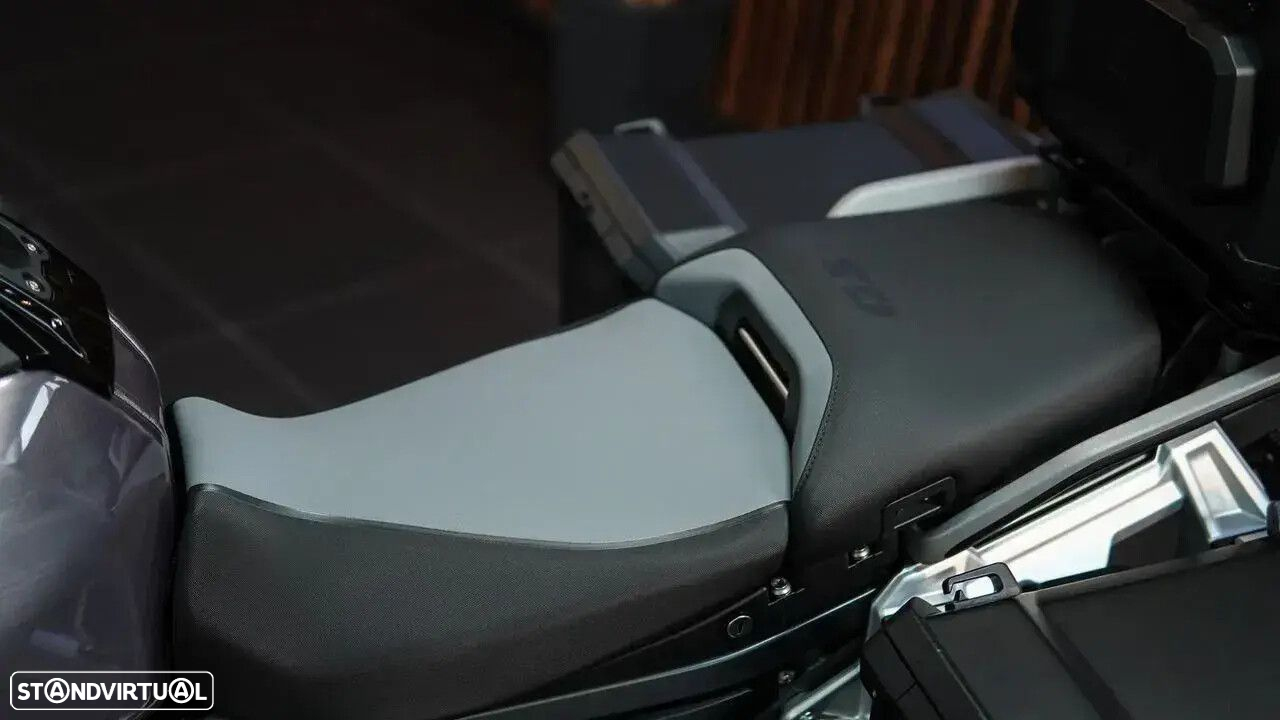 BMW R 1300 GS Adventure TRIPLE BLACK REBAIXADA - 10