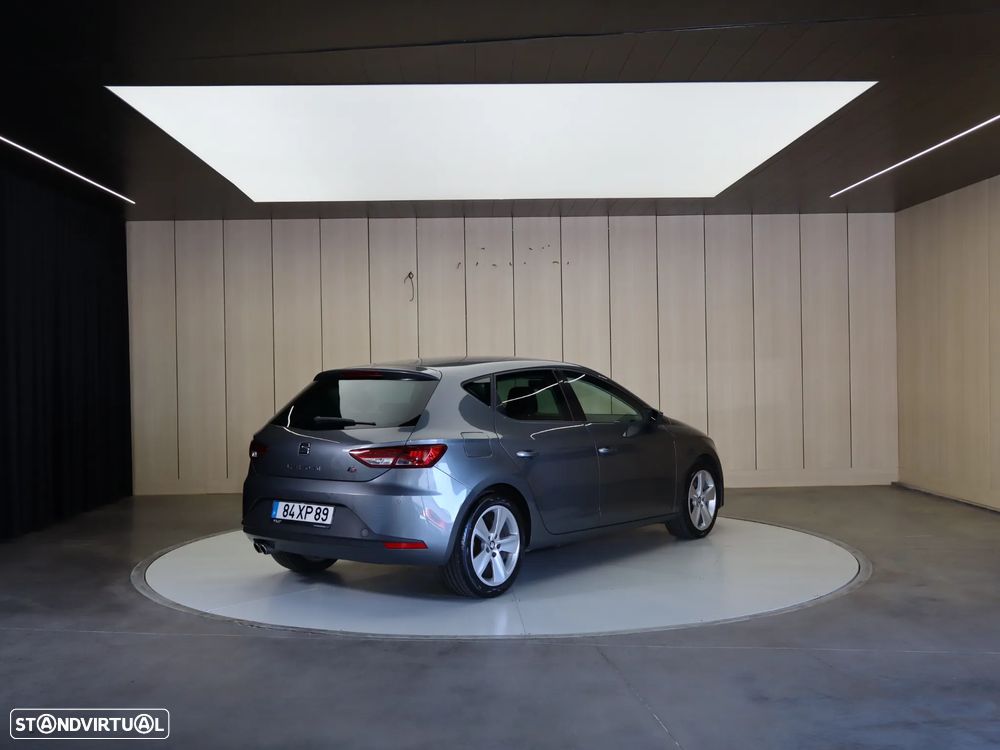 SEAT Leon 2.0 TDI DPF FR - 6