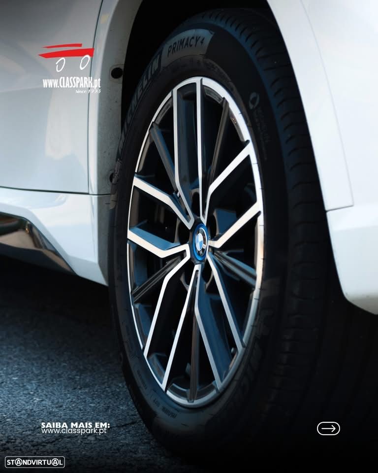 BMW iX1 eDrive20 Pack Desportivo M Pro - 4