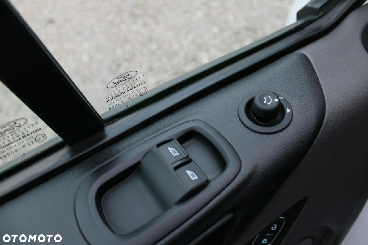 Ford Transit Custom - 19