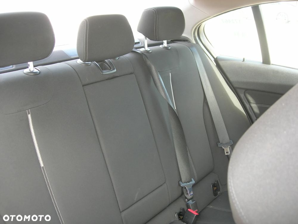 BMW Seria 3 316d Sport Line - 19