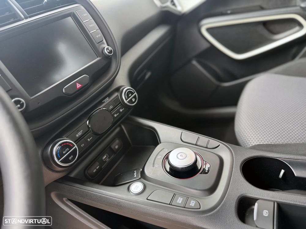 Kia e-Soul Vision - 19