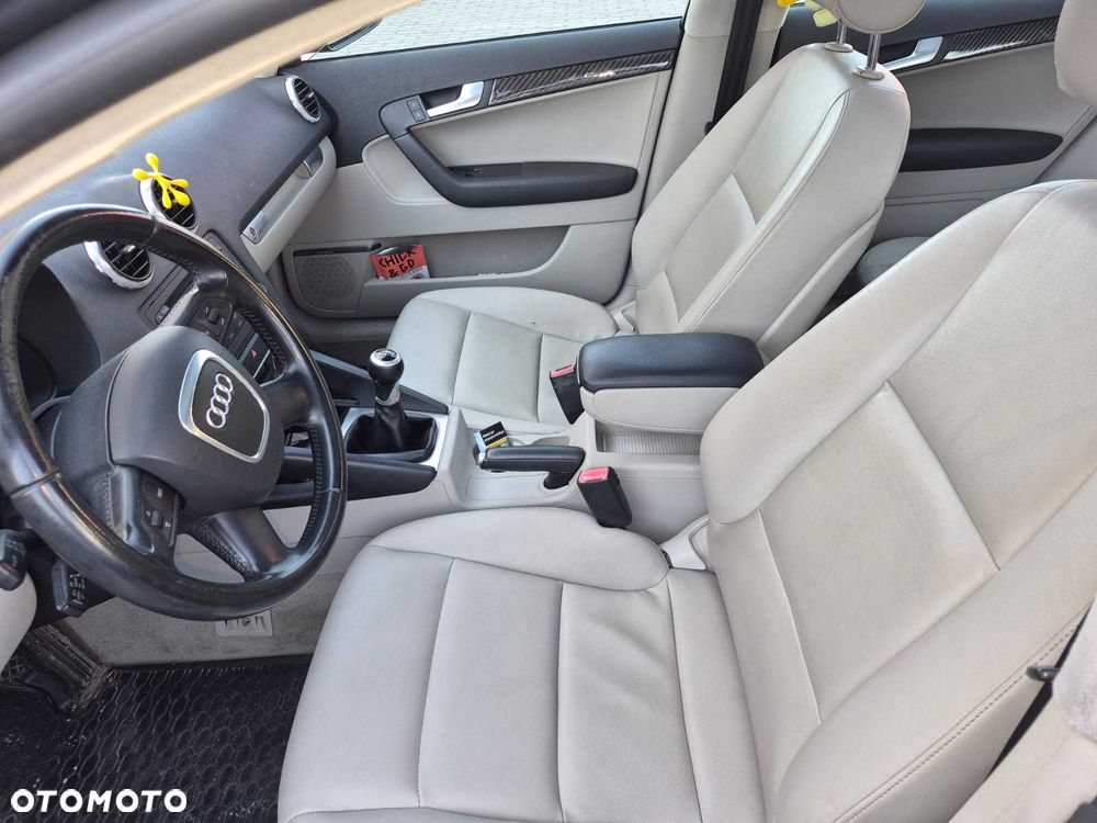 Audi A3 Sportback - 6