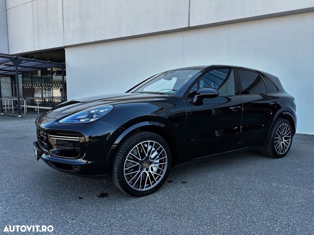 Porsche Cayenne Turbo - 19