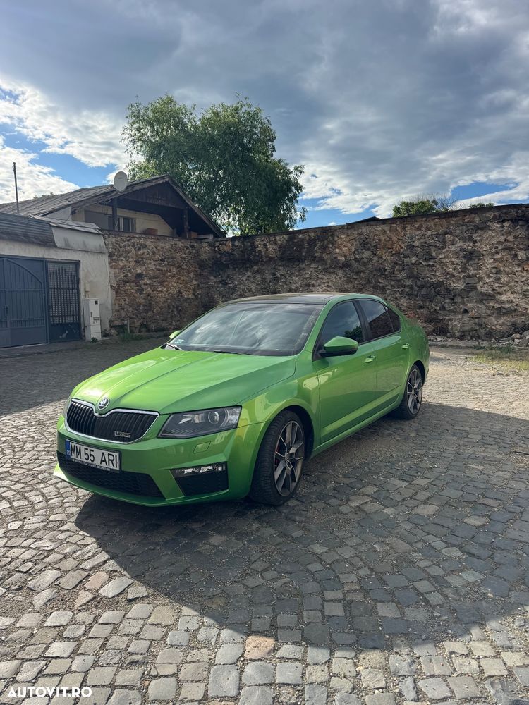 Skoda Octavia 2.0 TSI RS - 1