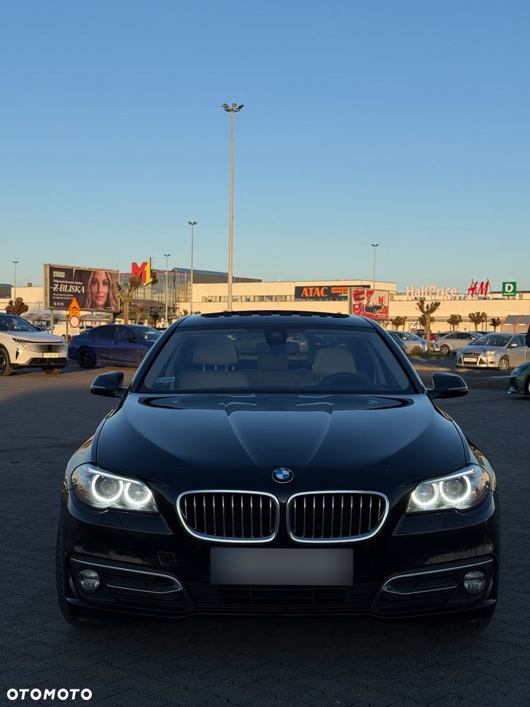 BMW Seria 5 525d Luxury Line - 1