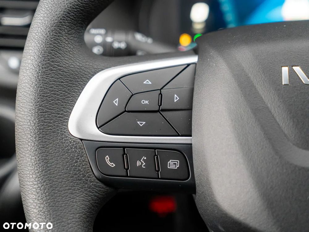 Iveco Daily 35S18HD doka ze skrzynią fabryczną - 17