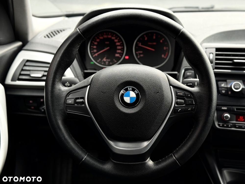 BMW Seria 1 120d Sport Line - 20
