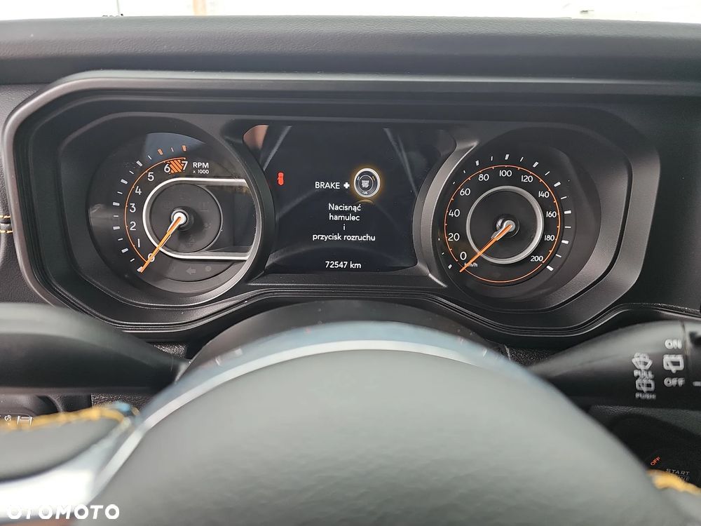 Jeep Wrangler Unlimited GME 2.0 Turbo Sahara - 15