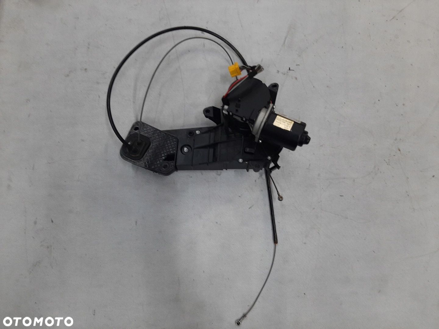 VITO VIANO W639 MECHANIZM SILNICZEK DRZWI PRZESUWNYCH LEWY A6398200142 - 1