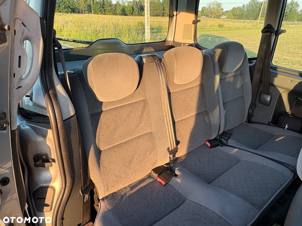 Peugeot Partner Combi 1.4 - 12