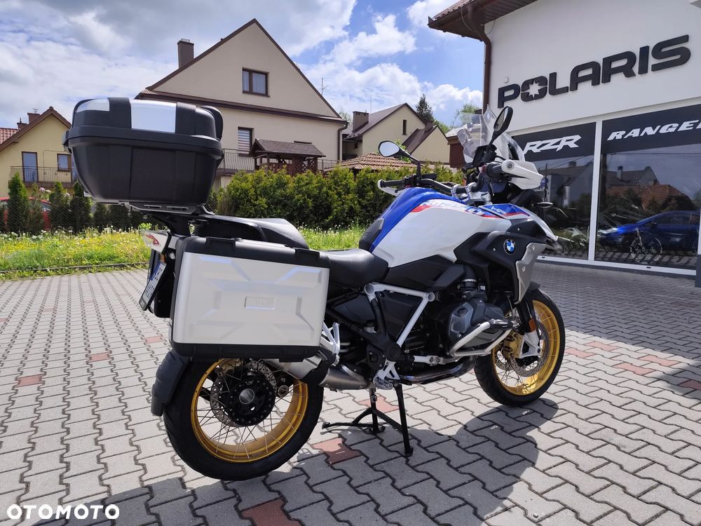 BMW R - 9