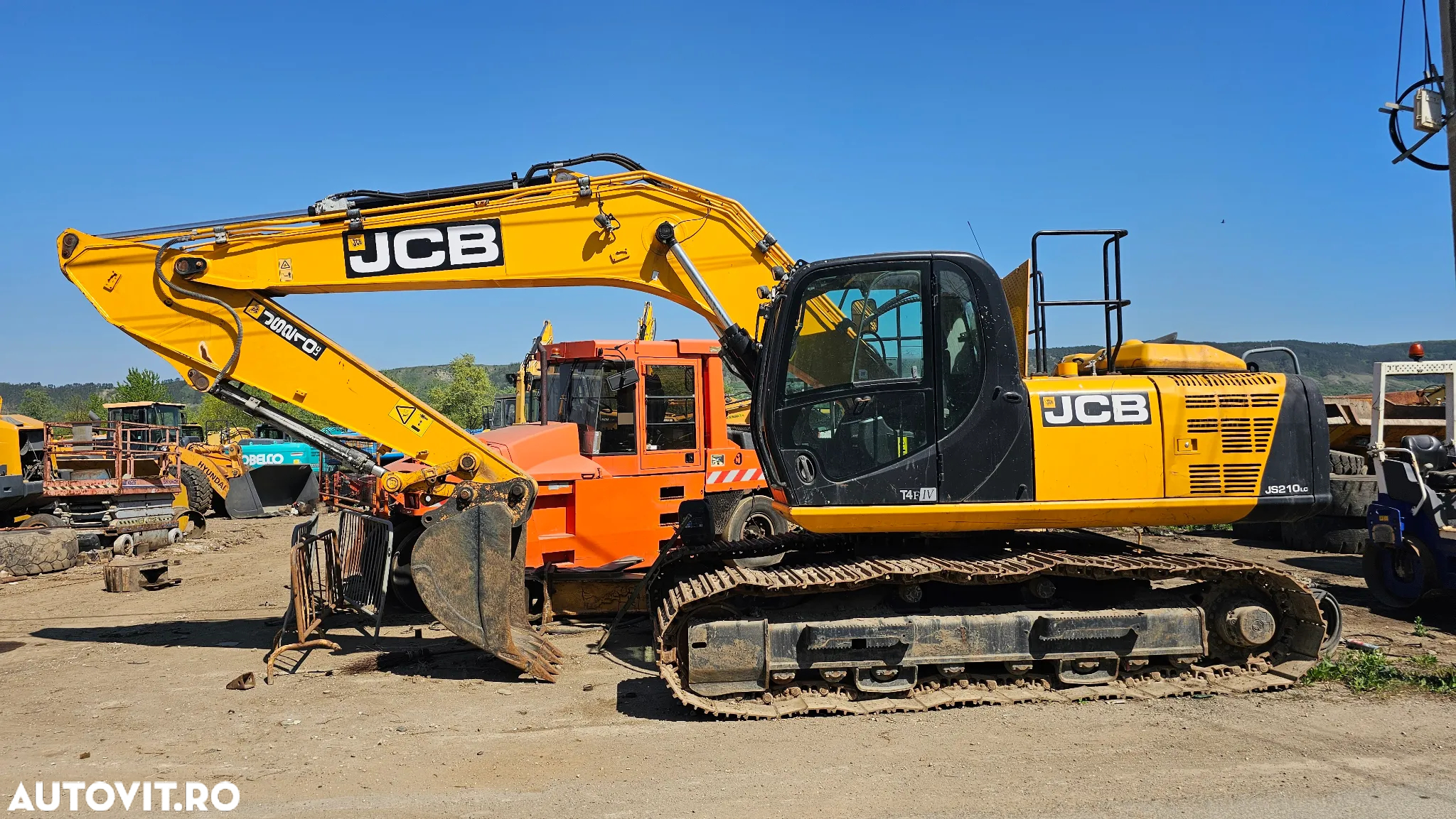 JCB JS 210 Excavator pe șenile - 9