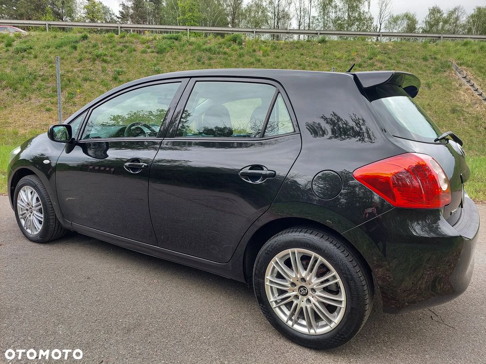 Toyota Auris - 8