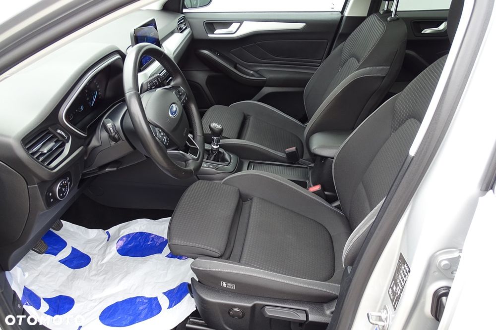 Ford Focus 1.5 EcoBlue STart-Stopp-System TITANIUM - 16