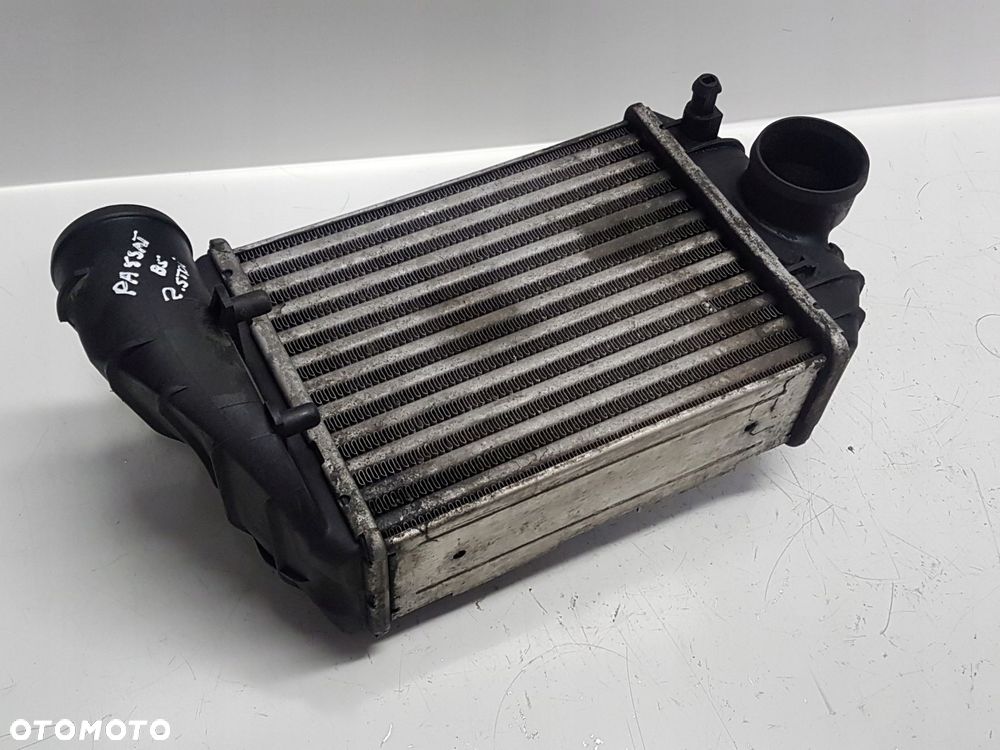 PASSAT B5 2.5TDI INTERCOOLER LEWY 059145805 CHŁODN - 3
