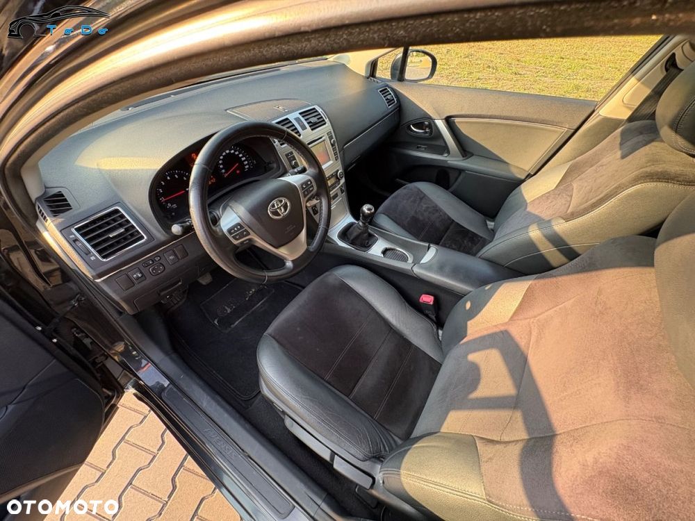 Toyota Avensis Touring Sports 1.8 Executive - 15